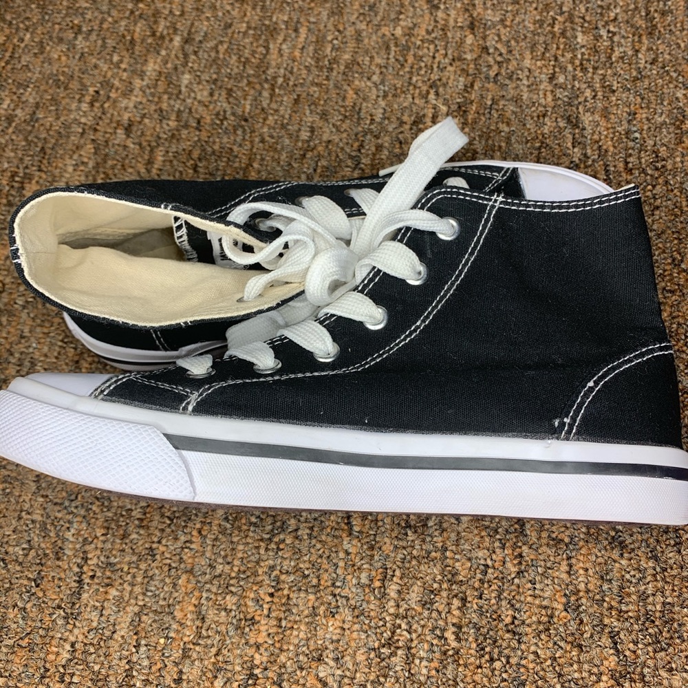 Joe Boxer tennis Shoes